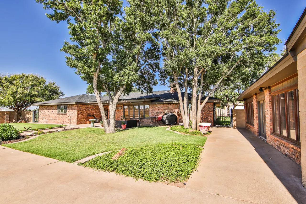Photo 29 — 400 N Sherman Avenue, Levelland, TX 79336