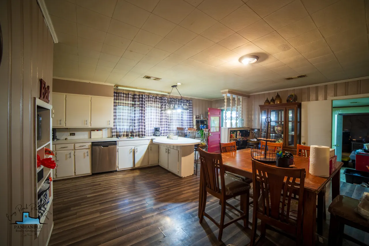 Photo 10 — 724 W Broadway Avenue, Tulia, TX 79088