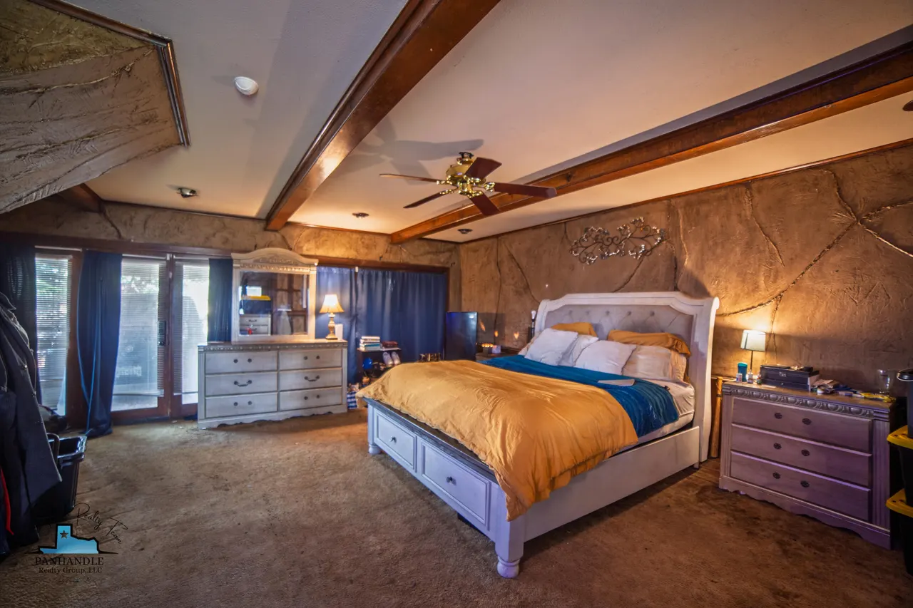 Photo 12 — 724 W Broadway Avenue, Tulia, TX 79088