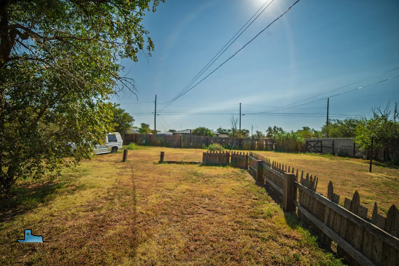 Photo 28 — 724 W Broadway Avenue, Tulia, TX 79088