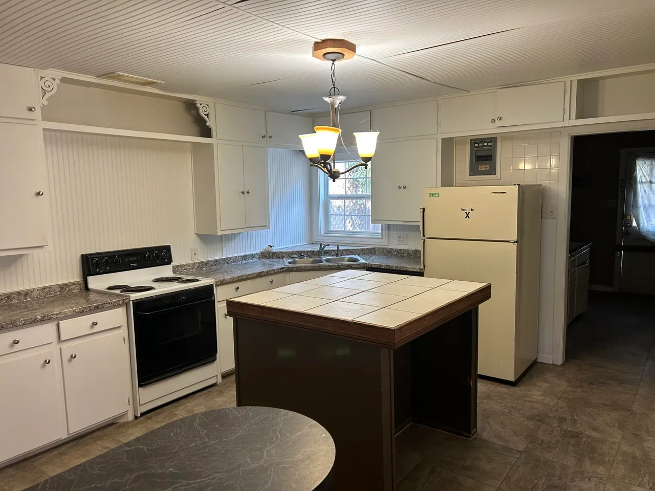 Photo 3 — 2010 31st Street, Lubbock, TX 79411