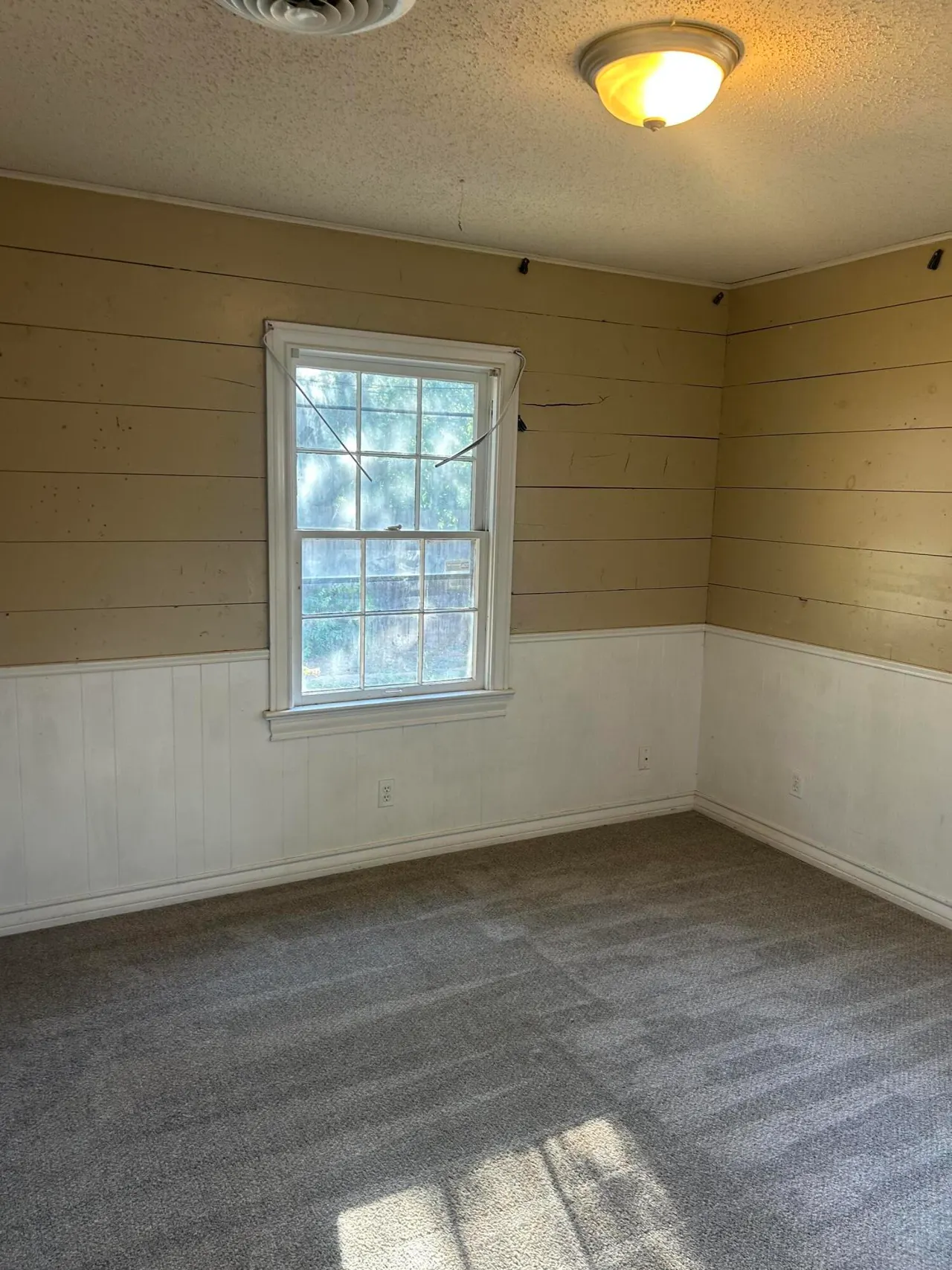 Photo 8 — 2010 31st Street, Lubbock, TX 79411