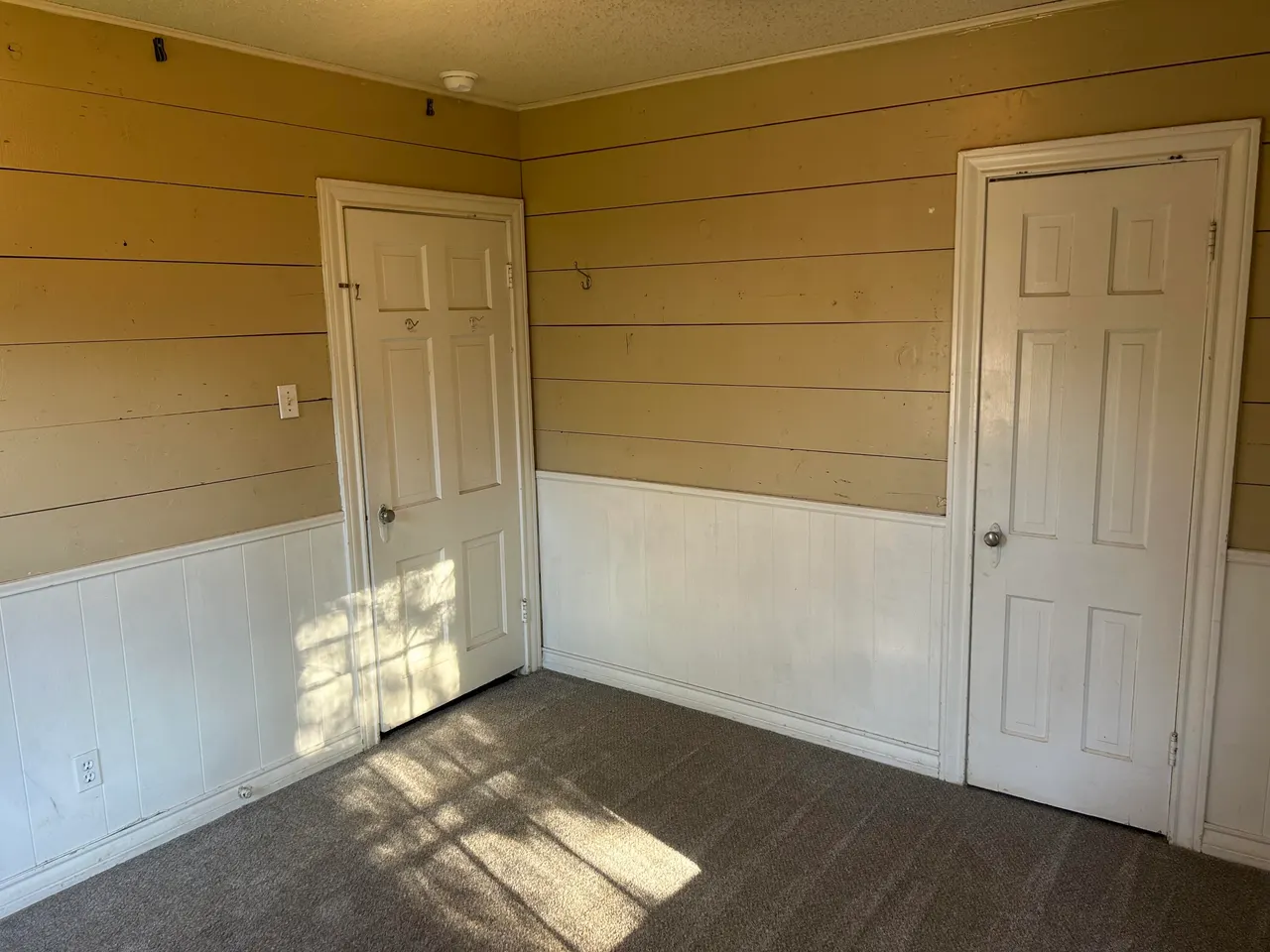Photo 9 — 2010 31st Street, Lubbock, TX 79411