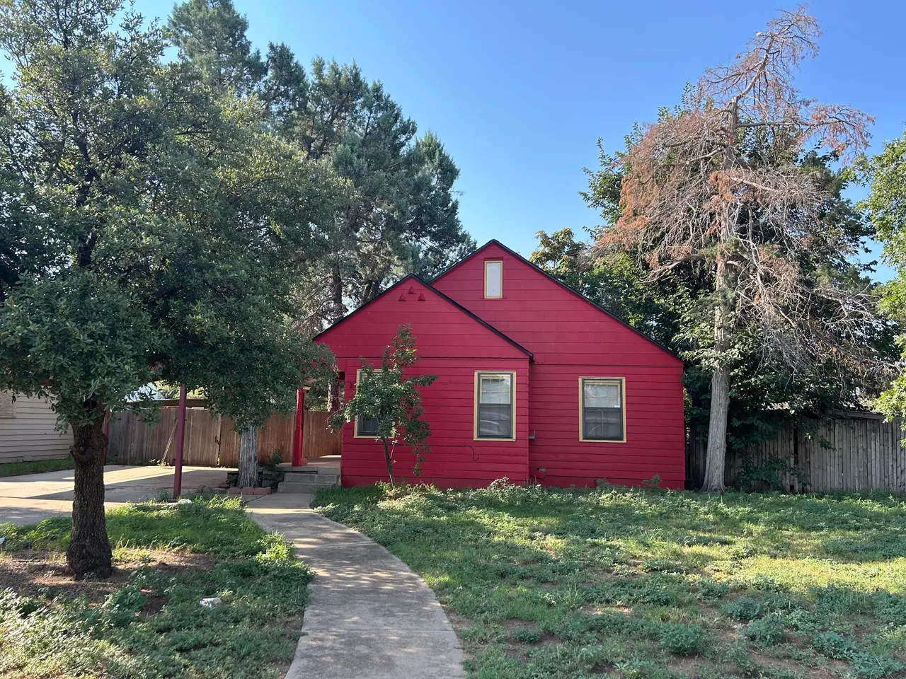 Photo 2 — 2011 31st Street, Lubbock, TX 79411