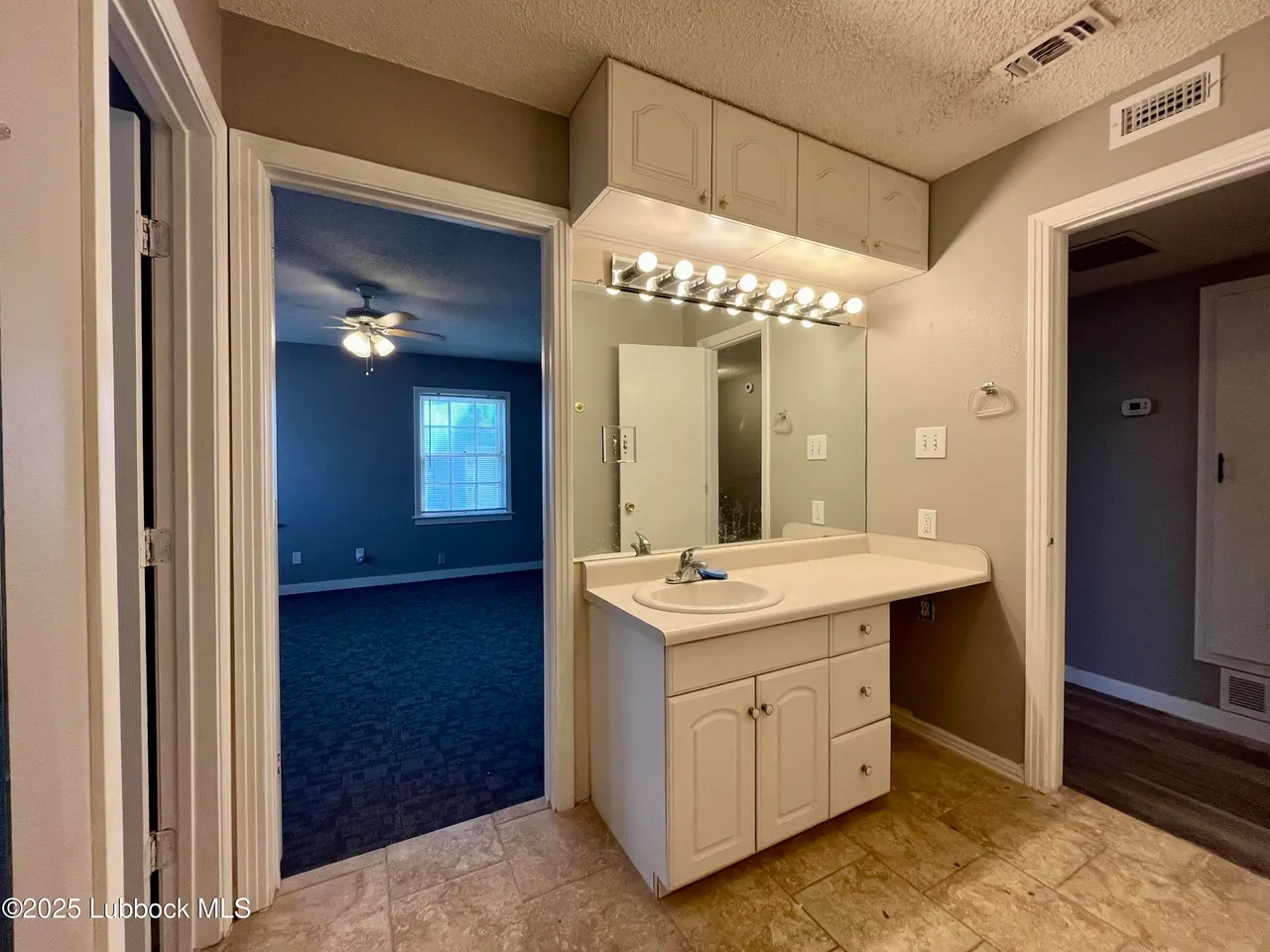 Photo 15 — 2401 33rd Street, Lubbock, TX 79411