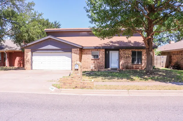 Photo 2 — 4916 64th Street, Lubbock, TX 79414