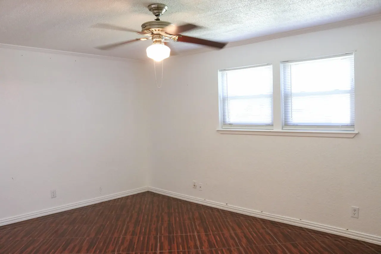 Photo 9 — 4916 64th Street, Lubbock, TX 79414