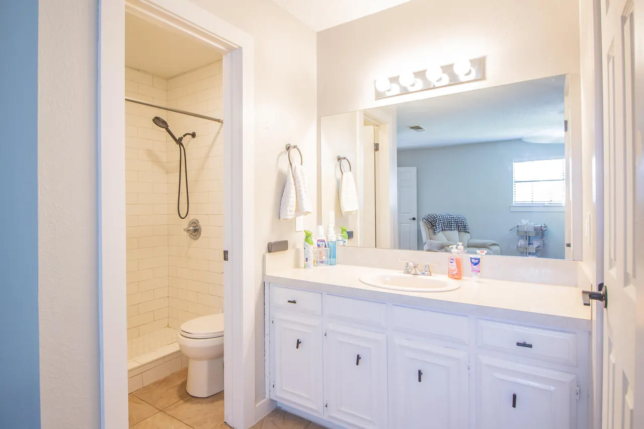 Photo 16 — 2701 Mesa Drive, Plainview, TX 79072