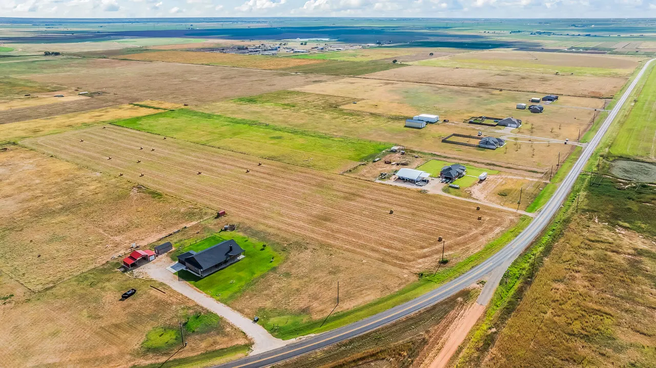 Photo 3 — 7118 E F M 1729, Idalou, TX 79329