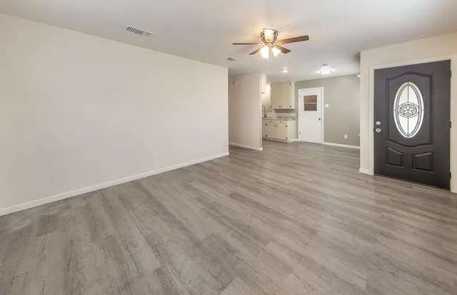Photo 2 — 2804 E 30th Street, Lubbock, TX 79404