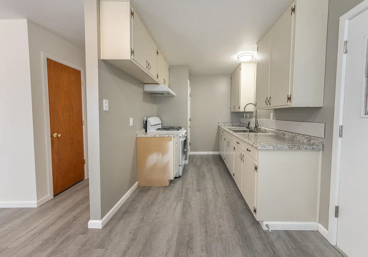 Photo 7 — 2804 E 30th Street, Lubbock, TX 79404