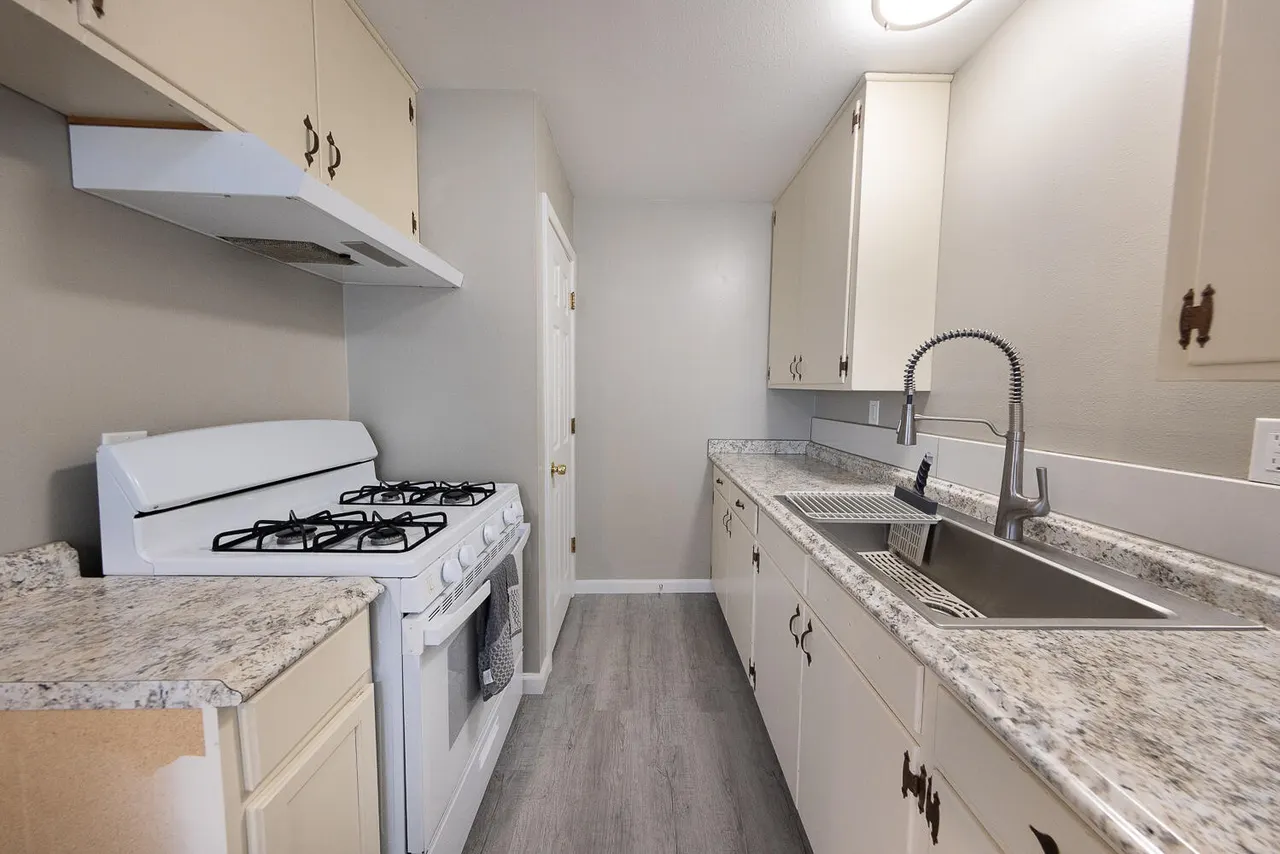 Photo 8 — 2804 E 30th Street, Lubbock, TX 79404