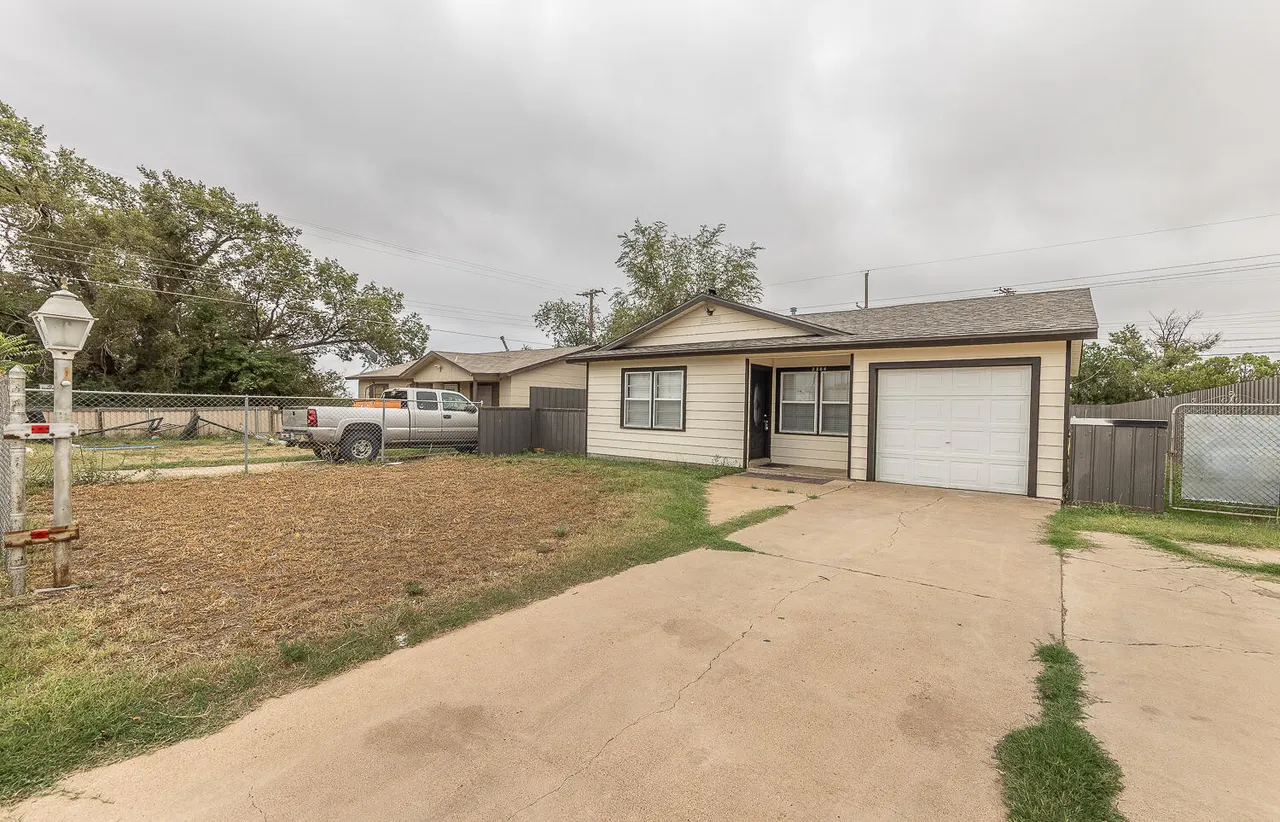 Photo 20 — 2804 E 30th Street, Lubbock, TX 79404