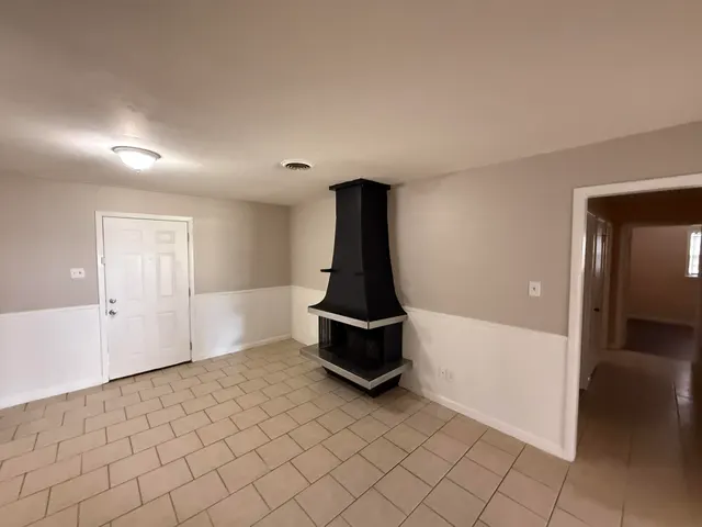 Photo 4 — 5116 46th Street, Lubbock, TX 79414