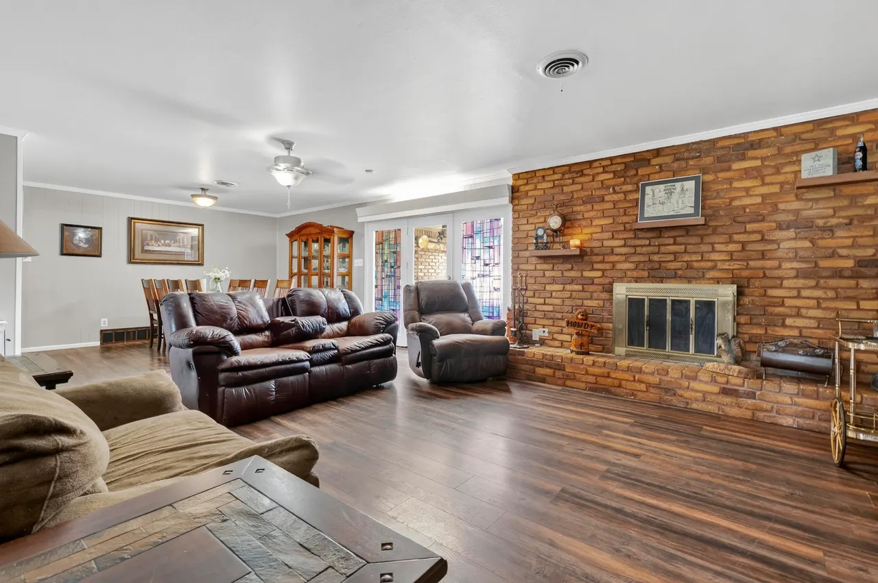 Photo 5 — 1901 55th Street, Lubbock, TX 79412