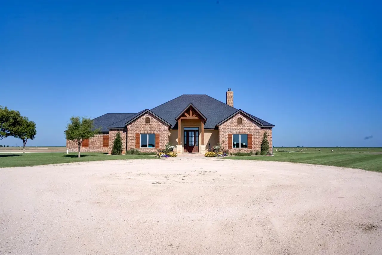 Photo 3 — 574 FM 1317, Tahoka, TX 79373