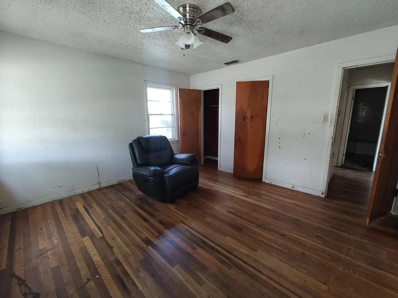 Photo 14 — 2205 38th Street, Lubbock, TX 79412