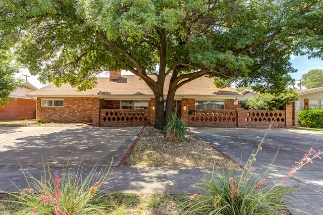 Photo 2 — 3803 27th Street, Lubbock, TX 79410