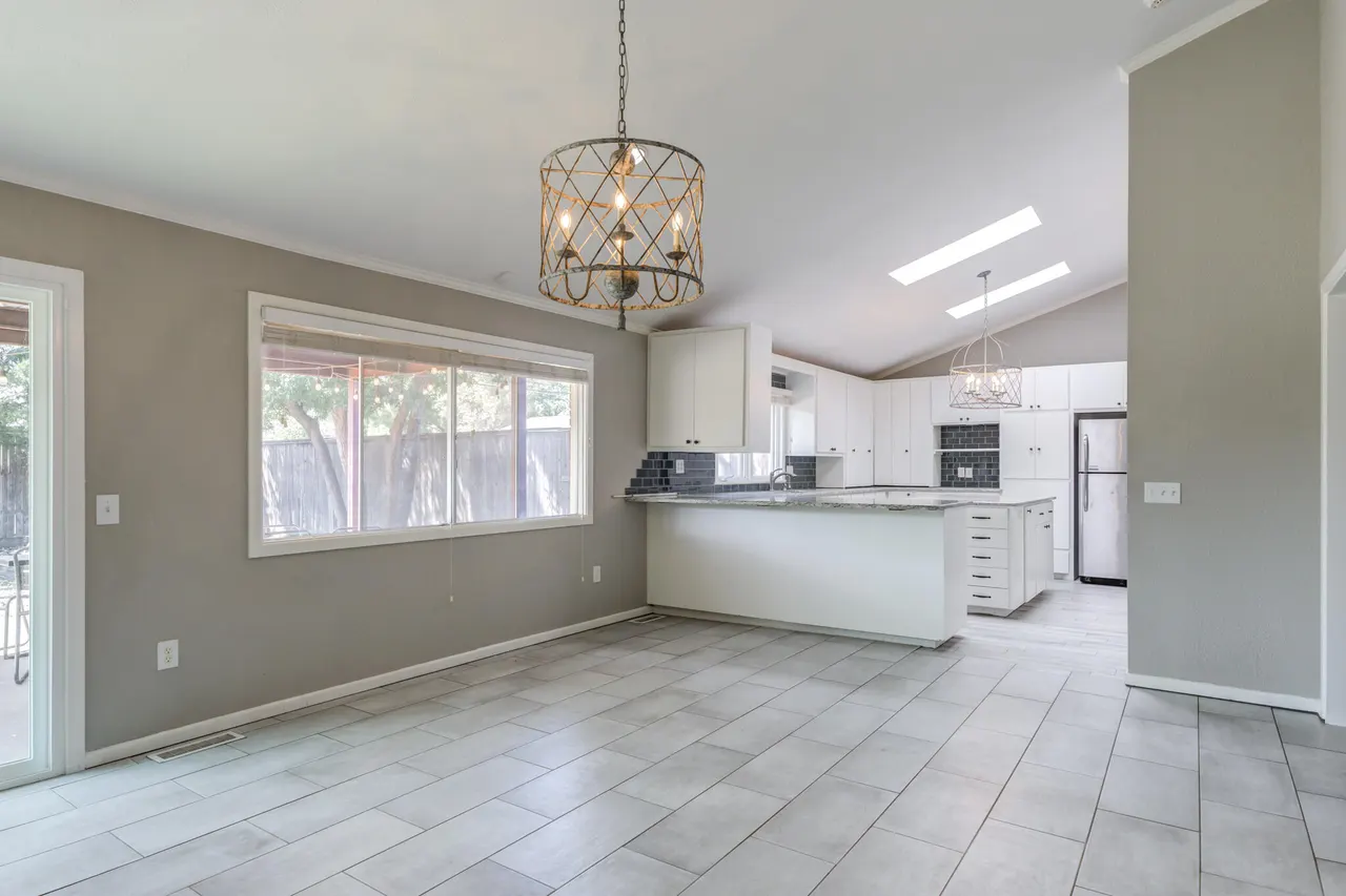 Photo 15 — 3803 27th Street, Lubbock, TX 79410