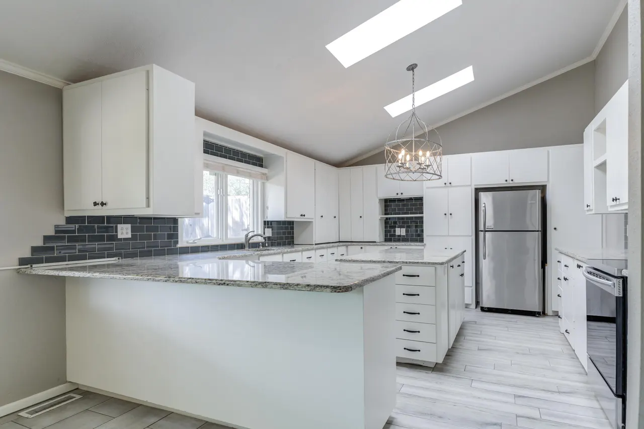 Photo 17 — 3803 27th Street, Lubbock, TX 79410