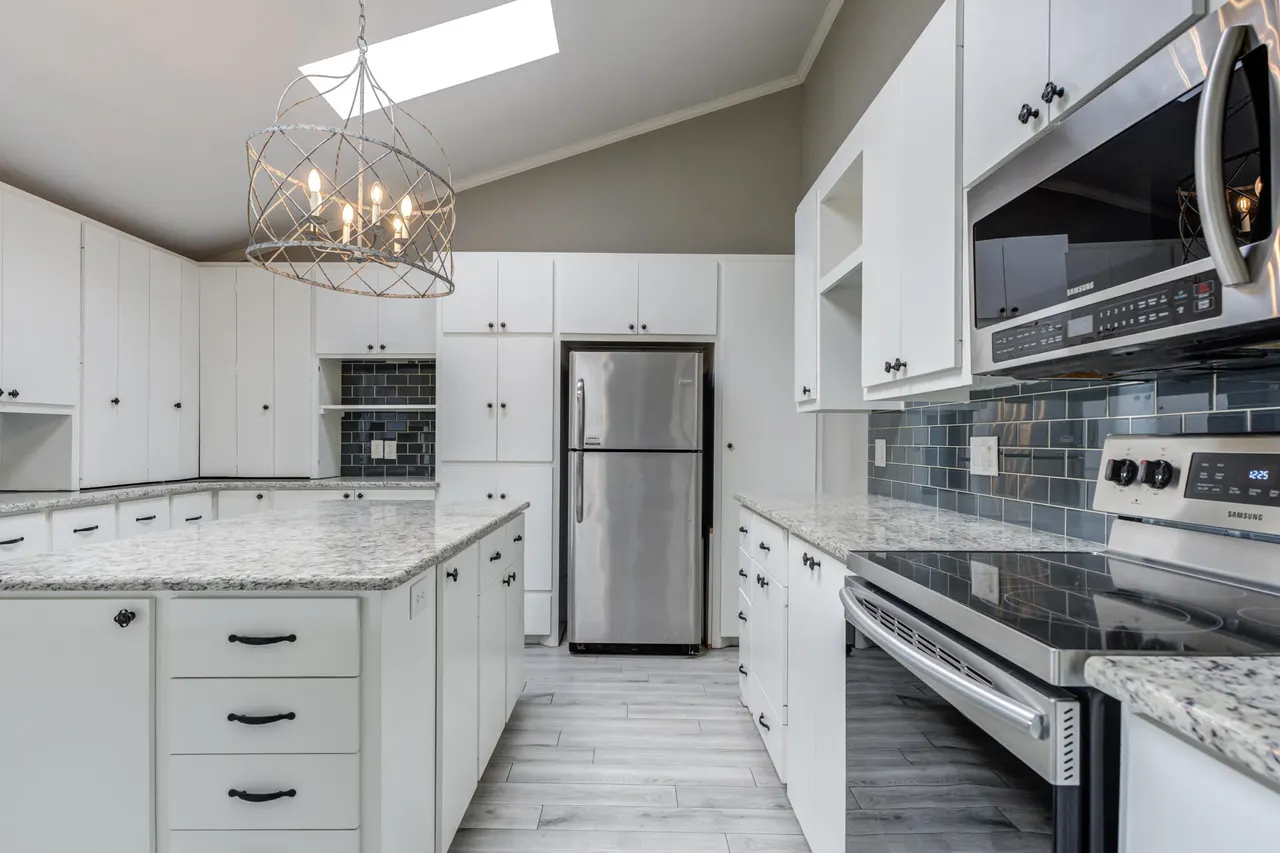 Photo 18 — 3803 27th Street, Lubbock, TX 79410