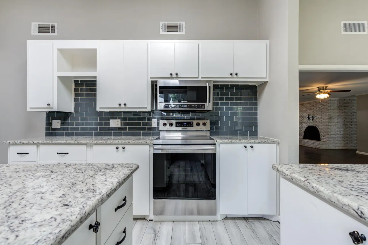 Photo 21 — 3803 27th Street, Lubbock, TX 79410