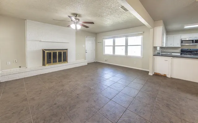 Photo 2 — 5017 46th Street, Lubbock, TX 79414