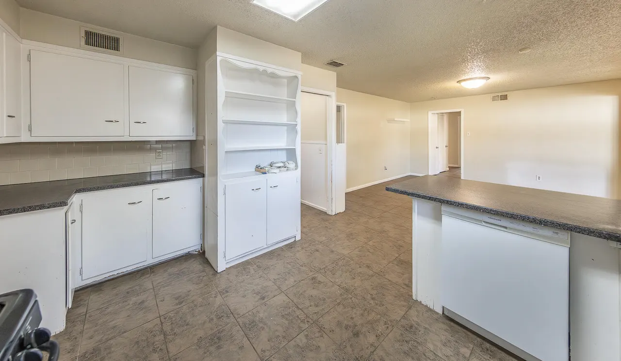 Photo 7 — 5017 46th Street, Lubbock, TX 79414