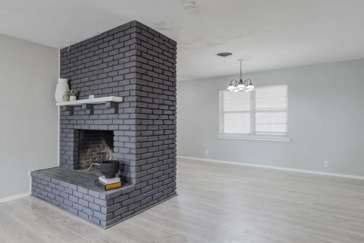 Photo 5 — 2620 48th Street, Lubbock, TX 79413