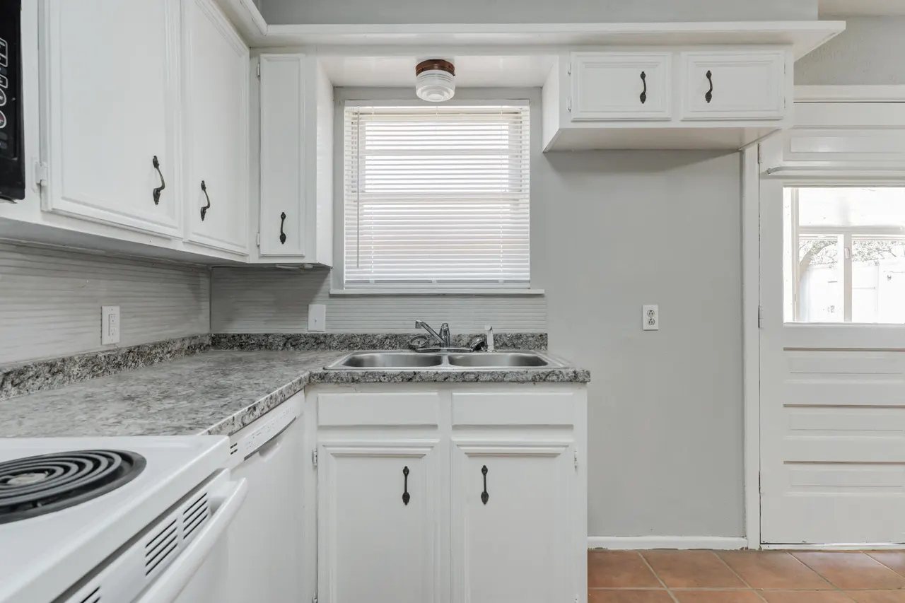 Photo 13 — 2620 48th Street, Lubbock, TX 79413