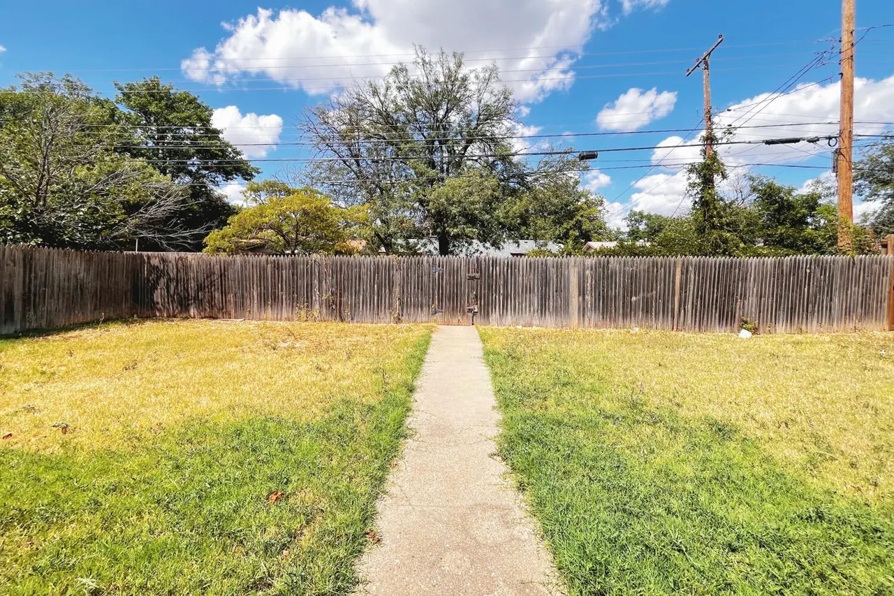 Photo 24 — 5406 49th Street, Lubbock, TX 79414