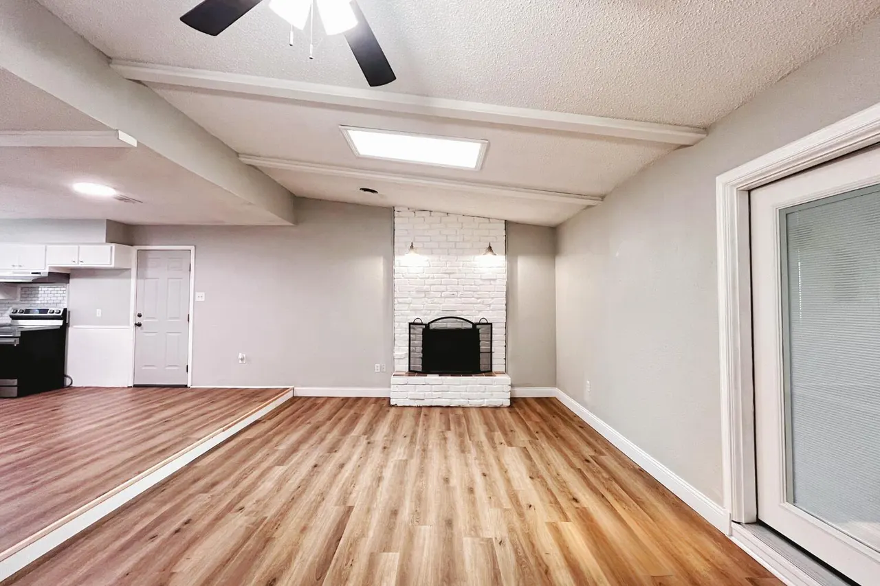 Photo 7 — 5406 49th Street, Lubbock, TX 79414