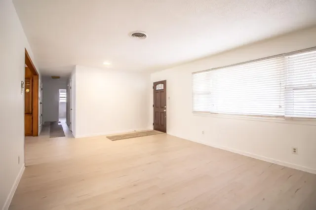 Photo 7 — 820 S 20th Street, Slaton, TX 79364