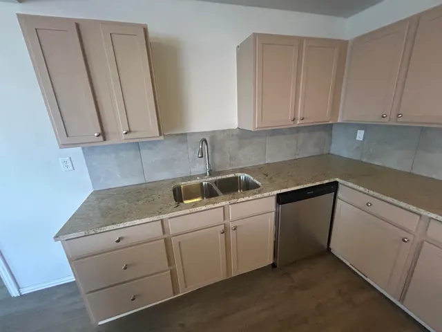 Photo 7 — 1615 Grant Street, Levelland, TX 79336