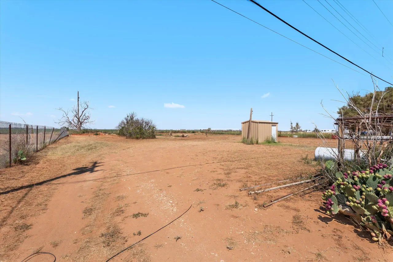 Photo 24 — 835 US Highway 385, Levelland, TX 79336