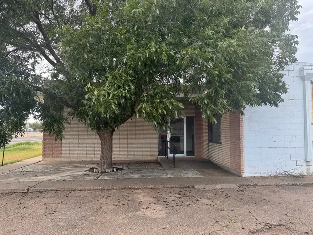 Photo 3 — 318 W 8th Street, Post, TX 79356
