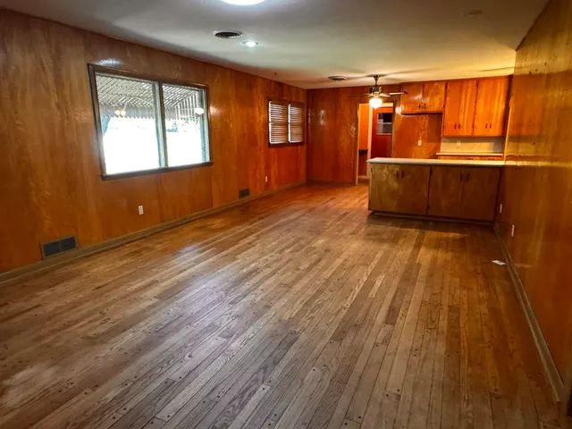 Photo 8 — 701 Zephyr, Plainview, TX 79072