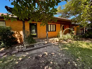 Sold home at 701 Zephyr