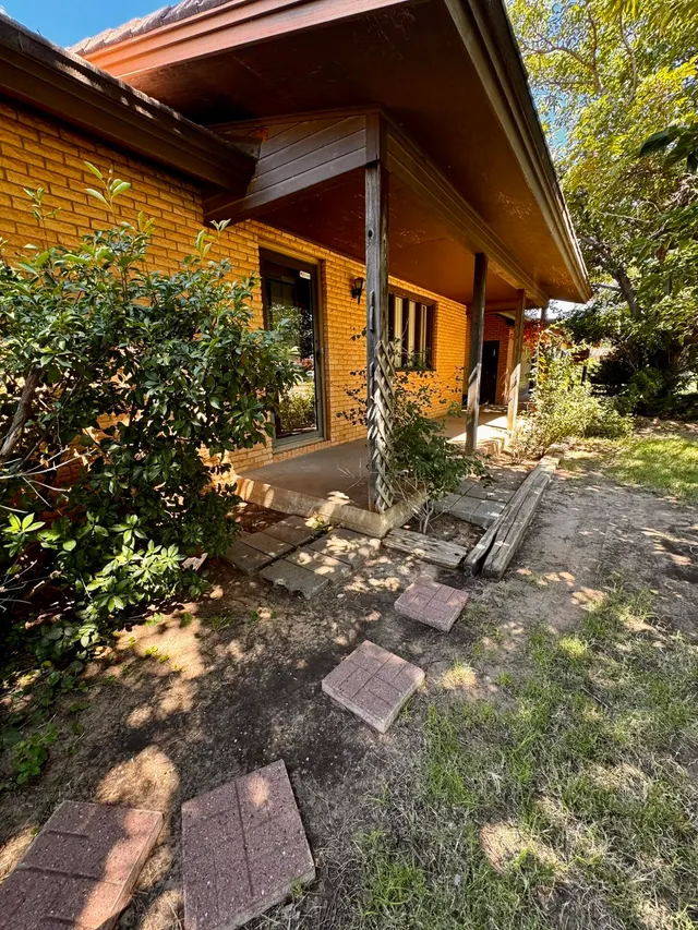 Photo 3 — 701 Zephyr, Plainview, TX 79072
