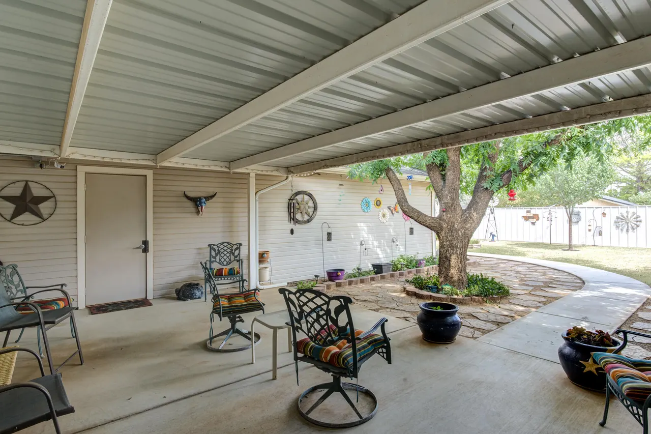 Photo 21 — 1241 W 13th Street, Littlefield, TX 79339
