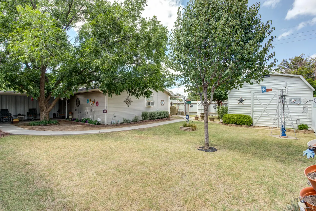 Photo 24 — 1241 W 13th Street, Littlefield, TX 79339