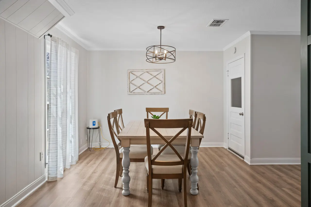 Photo 6 — 2701 27th Street, Lubbock, TX 79410