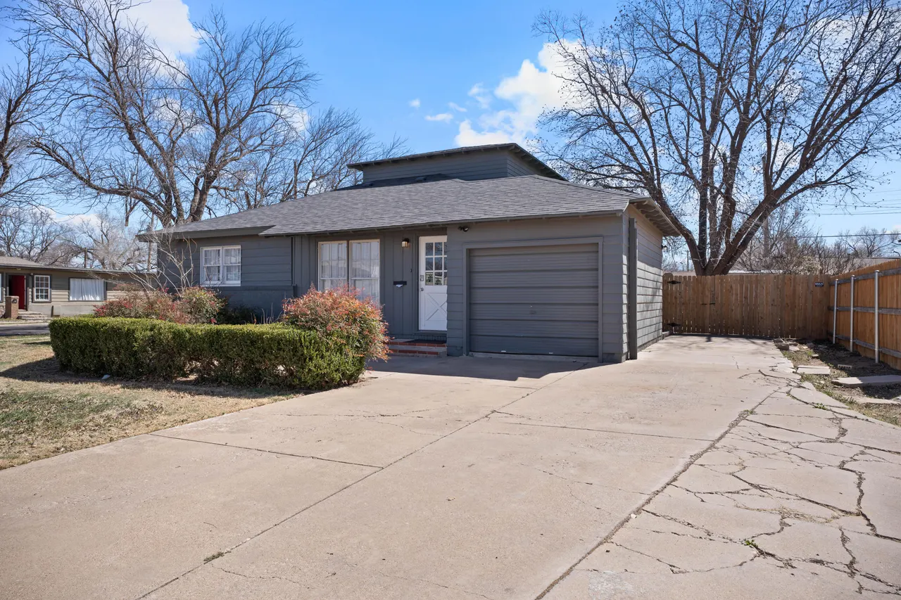 Photo 20 — 2701 27th Street, Lubbock, TX 79410
