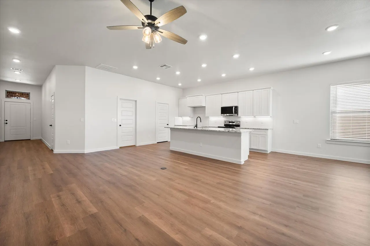 Photo 6 — 10702 Beaufort Avenue, Lubbock, TX 79424