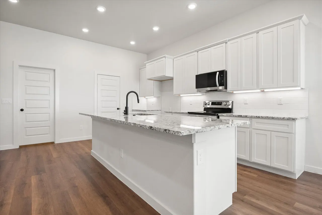 Photo 7 — 10702 Beaufort Avenue, Lubbock, TX 79424