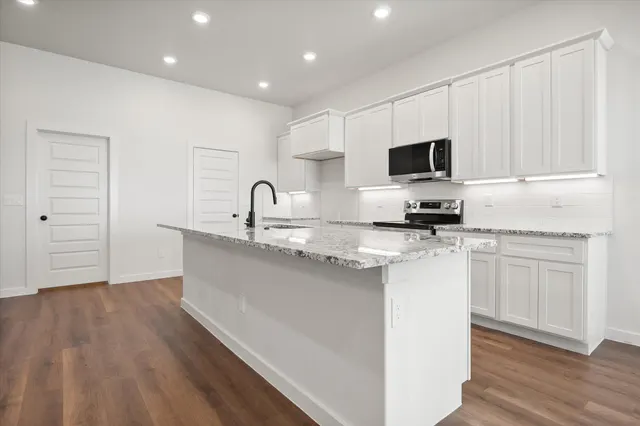 Photo 7 — 10702 Beaufort Avenue, Lubbock, TX 79424