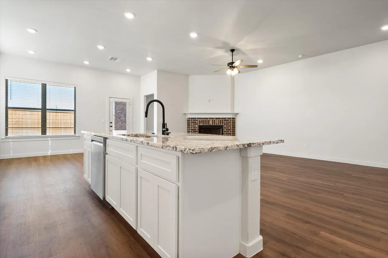Photo 11 — 10702 Beaufort Avenue, Lubbock, TX 79424