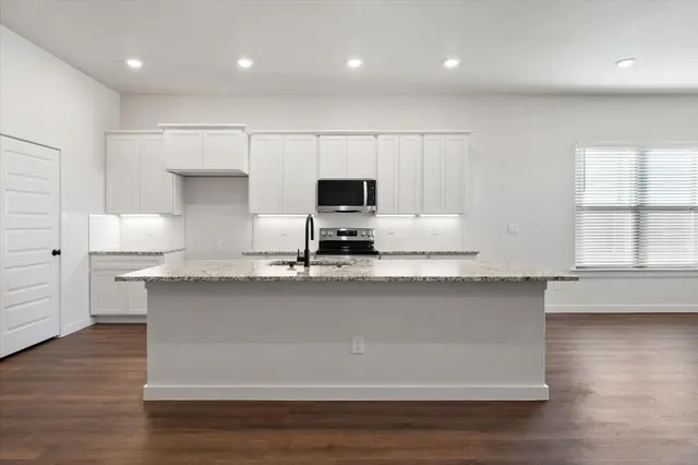 Photo 8 — 10702 Beaufort Avenue, Lubbock, TX 79424