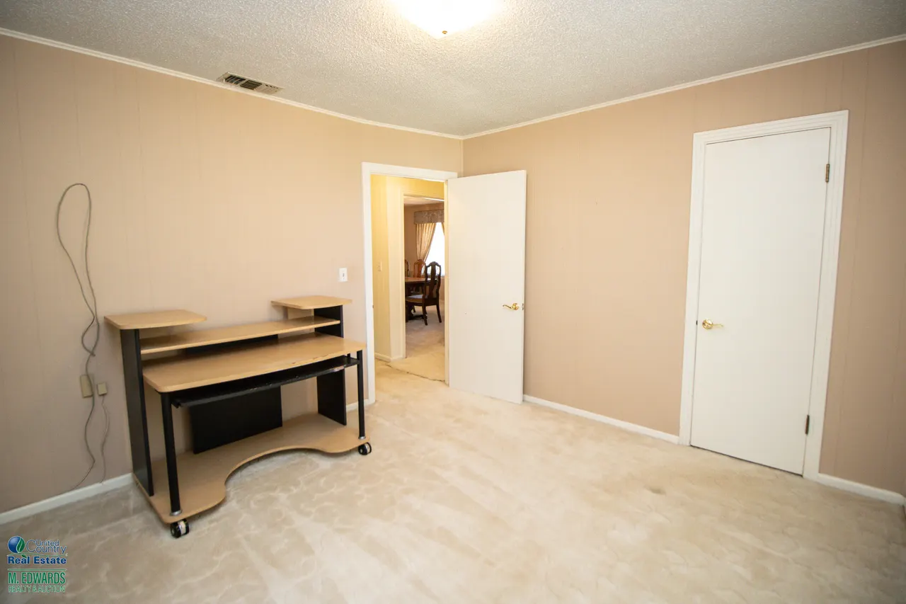 Photo 13 — 500 E Hay Street, Sudan, TX 79371