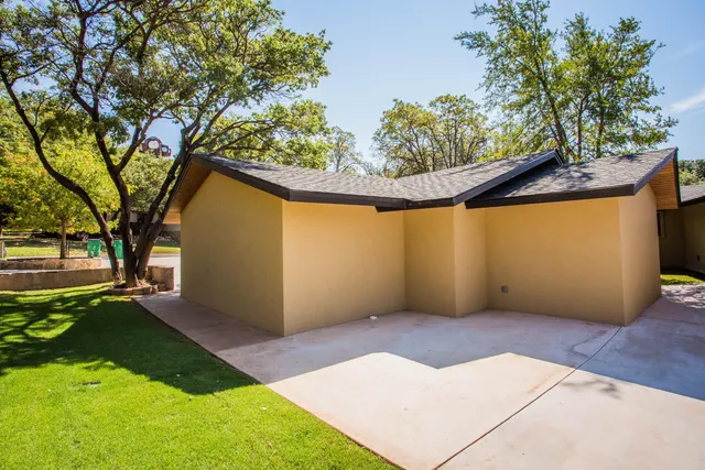 Photo 5 — 25 E Lakeshore Drive, Ransom Canyon, TX 79366